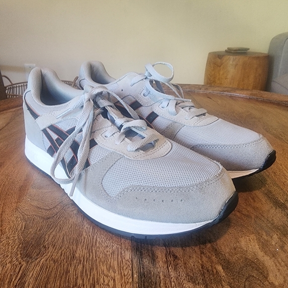 Asics Lyte Classic Shoe Mid Grey Black Unisex Men Sz 9.5 - Picture 8 of 11